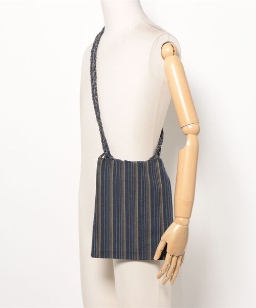 DULTON（ダルトン）の「HAMMOCK SACOCHE/ハンモック サコッシュ（ショルダーバッグ・メンズ・レッド系/グリーン×オレンジ/ピンク系/イエロー系/ブルー系/ネイビー系・FREE）」の20枚目の写真