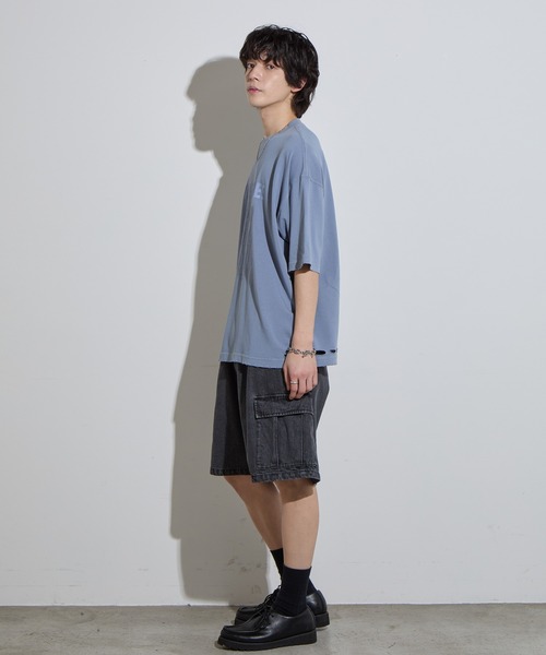 SLICK(スリック)の「【SLICK/スリック】Pigment Dye Damage Printed T-Shirt (WHAT GOSE) / ピグメントダイダメージプリントTシャ (WHAT GOSE)/オーバーサイズ シルエット / ピグメント加工/ ビンテージ(Tシャツ/カットソー・メンズ・グレイッシュベージュ/ブルーグレー/ブラック・1/2/3)」の6枚目の写真
