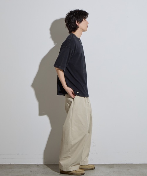 SLICK(スリック)の「【SLICK/スリック】Pigment Dye Damage Printed T-Shirt (WHAT GOSE) / ピグメントダイダメージプリントTシャ (WHAT GOSE)/オーバーサイズ シルエット / ピグメント加工/ ビンテージ(Tシャツ/カットソー・メンズ・グレイッシュベージュ/ブルーグレー/ブラック・1/2/3)」の13枚目の写真