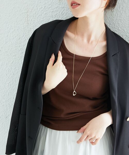 le.coeur blanc（ルクールブラン）の「コットンストレッチテレコタンク（タンクトップ・レディース・ピンク/ダークブラウン/ダークグレー/オフホワイト/グレイッシュベージュ・38）」の3枚目の写真