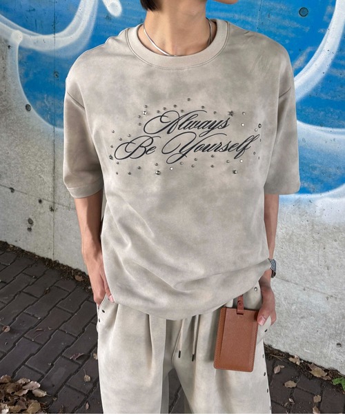 sedacle(セダクル)の「ダート加工スタッズTシャツ(Tシャツ/カットソー・レディース・ブラック/ピンク/ネイビー/ベージュ・LARGE/MEDIUM/SMALL)」の3枚目の写真