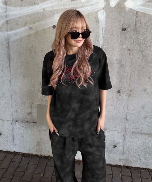 sedacle(セダクル)の「ダート加工スタッズTシャツ(Tシャツ/カットソー・レディース・ブラック/ピンク/ネイビー/ベージュ・LARGE/MEDIUM/SMALL)」の5枚目の写真