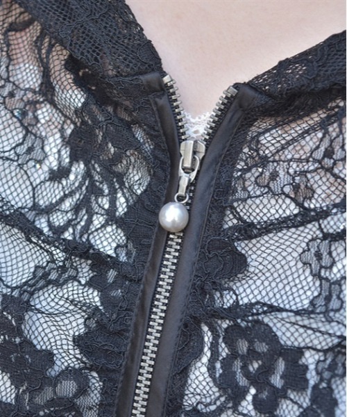 axes femme(アクシーズファム)の「フード付ドロストレースベスト(ベスト・レディース・グレー/ブラック・FREE)」の10枚目の写真