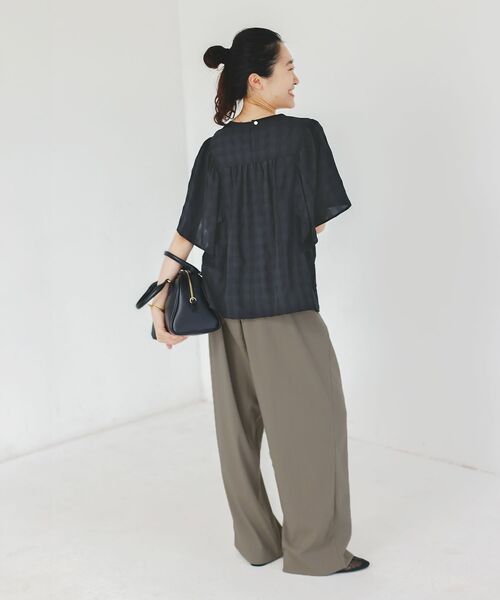 le.coeur blanc(ルクールブラン)の「《手洗い可能》ギンガムギャザーフレアスリーブブラウス(シャツ/ブラウス・レディース・ブラウン系その他2/ブラック系その他・38)」の10枚目の写真