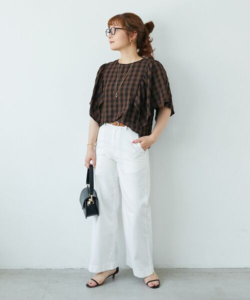 le.coeur blanc(ルクールブラン)の「《手洗い可能》ギンガムギャザーフレアスリーブブラウス(シャツ/ブラウス・レディース・ブラウン系その他2/ブラック系その他・38)」の12枚目の写真