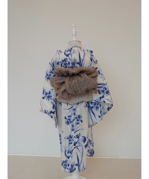 utatane（ウタタネ）の「［utatane×Acka.］kids  浴衣3set 鮫小紋と菖蒲 navy・ivory（浴衣・キッズ・ネイビー/アイボリー・100cm/110cm/120cm/130cm）」の6枚目の写真