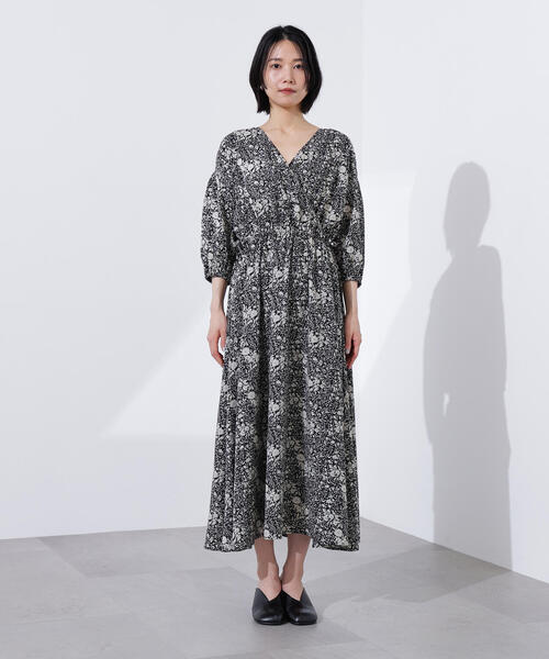 N.（N. Natural Beauty Basic）（エヌエヌナチュラルビューティーベーシック）の「【PS/低身長サイズ】カシュクールフラワープリントワンピース（ワンピース・レディース・ブラウン系その他/ブラック系その他・PS/MEDIUM）」の22枚目の写真