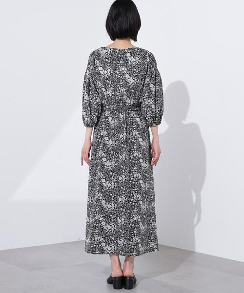 N.（N. Natural Beauty Basic）（エヌエヌナチュラルビューティーベーシック）の「【PS/低身長サイズ】カシュクールフラワープリントワンピース（ワンピース・レディース・ブラウン系その他/ブラック系その他・PS/MEDIUM）」の20枚目の写真