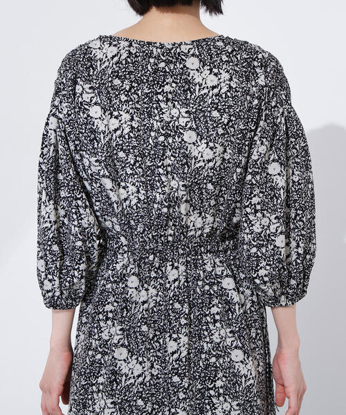 N.（N. Natural Beauty Basic）（エヌエヌナチュラルビューティーベーシック）の「【PS/低身長サイズ】カシュクールフラワープリントワンピース（ワンピース・レディース・ブラウン系その他/ブラック系その他・PS/MEDIUM）」の18枚目の写真