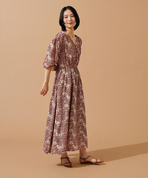 N.（N. Natural Beauty Basic）（エヌエヌナチュラルビューティーベーシック）の「【PS/低身長サイズ】カシュクールフラワープリントワンピース（ワンピース・レディース・ブラウン系その他/ブラック系その他・PS/MEDIUM）」の13枚目の写真