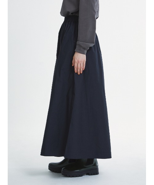 Barbour（バブアー）の「ギャザー フレア スカート"Japan Exclusive"（スカート・レディース・アイボリー/ブラック/オリーブ・SMALL/MEDIUM）」の9枚目の写真