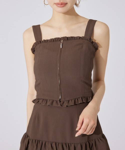 rienda(リエンダ)の「【AKB48 千葉恵里さん着用】ツーウェイペプラムビスチェトップス 夏服(キャミソール・レディース・ホワイト/ホワイト系その他/ブラウン・SMALL/MEDIUM)」の1枚目の写真