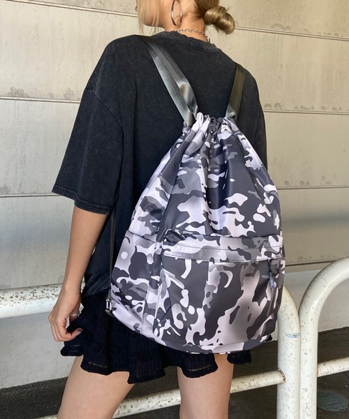 MARK&LONA カモフラージュ バックパック 新作キャディバッグ「 ベクターカモフラージュ柄 」登場