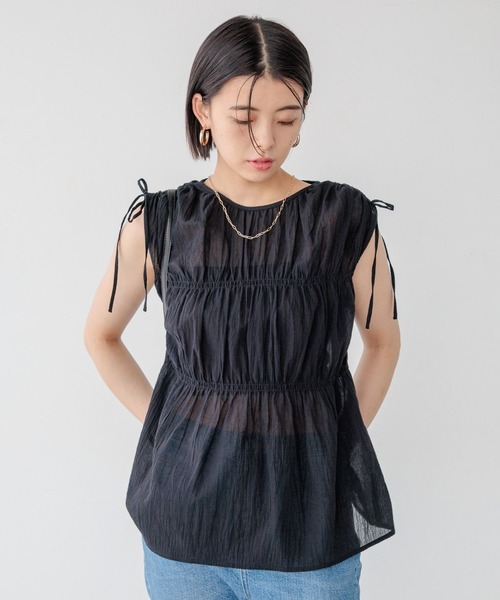 BAYFLOW（ベイフロー）の「ギャザーブラウスノースリーブ（シャツ/ブラウス・レディース・ブラック/ブルー/オフホワイト・FREE）」の3枚目の写真