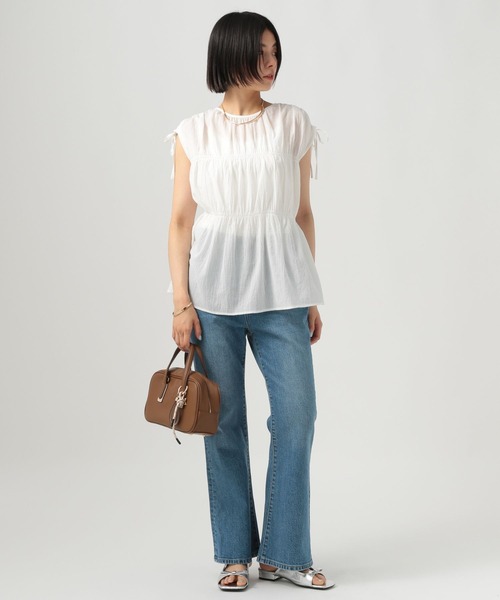 BAYFLOW（ベイフロー）の「ギャザーブラウスノースリーブ（シャツ/ブラウス・レディース・ブラック/ブルー/オフホワイト・FREE）」の5枚目の写真