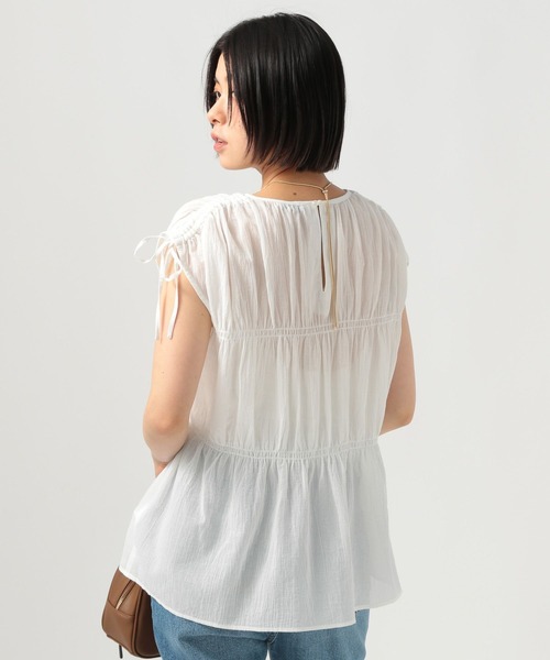 BAYFLOW（ベイフロー）の「ギャザーブラウスノースリーブ（シャツ/ブラウス・レディース・ブラック/ブルー/オフホワイト・FREE）」の7枚目の写真