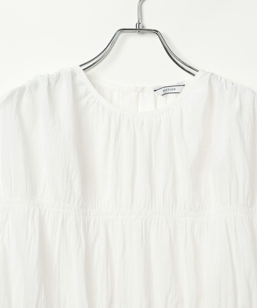 BAYFLOW（ベイフロー）の「ギャザーブラウスノースリーブ（シャツ/ブラウス・レディース・ブラック/ブルー/オフホワイト・FREE）」の16枚目の写真