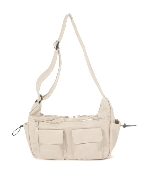 studio CLIP（スタディオクリップ）の「からだよろこぶフェイクレザーショルダーバッグ（ショルダーバッグ・レディース・ブラック/アイボリー/その他2/ブラウン・FREE）」の4枚目の写真