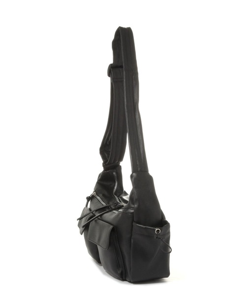 studio CLIP（スタディオクリップ）の「からだよろこぶフェイクレザーショルダーバッグ（ショルダーバッグ・レディース・ブラック/アイボリー/その他2/ブラウン・FREE）」の5枚目の写真