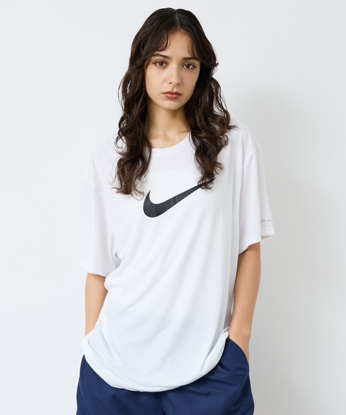 NIKE（ナイキ）の「【NIKE/ナイキ】水陸両用 半袖ラッシュガード/Tシャツ UVケア コットンライクスニーカーボックス/ハイドロガード/セットアップ（Tシャツ/カットソー・メンズ・ホワイト/ベージュ/ブラック・M/L/XL）」の2枚目の写真