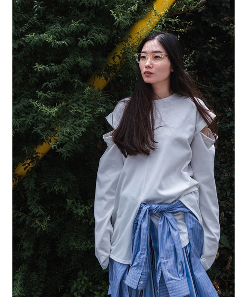 k3&co.(ケイスリーアンドコー)の「Slit top(Tシャツ/カットソー・レディース・ホワイト/ブラック・ONE SIZE)」の9枚目の写真