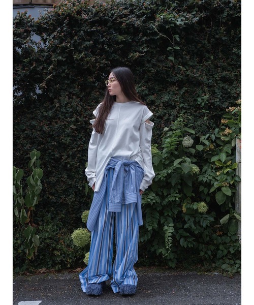 k3&co.(ケイスリーアンドコー)の「Slit top(Tシャツ/カットソー・レディース・ホワイト/ブラック・ONE SIZE)」の10枚目の写真