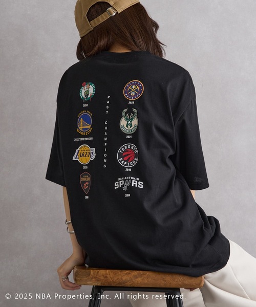 NBA(エヌビーエー)の「【NBA】NBA CHAMPIONS TEAM ARCHIVE Tee / LAKERS・CELTICS・WARRIORS /レイカーズ・セルティックス・ウォリアーズ(Tシャツ/カットソー・レディース・ブラック/ホワイト・XS/S/M/L/XL)」の9枚目の写真