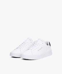 TOMMY HILFIGER | コートレザーディテールスニーカー(スニーカー)