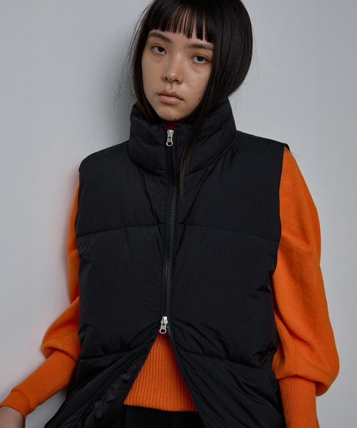 NOMINE（ノミネ）の「ボリューム パファーダウンベスト（ダウンベスト・レディース・ブラック/ダークグリーン/ブラウン・フリー）」の2枚目の写真