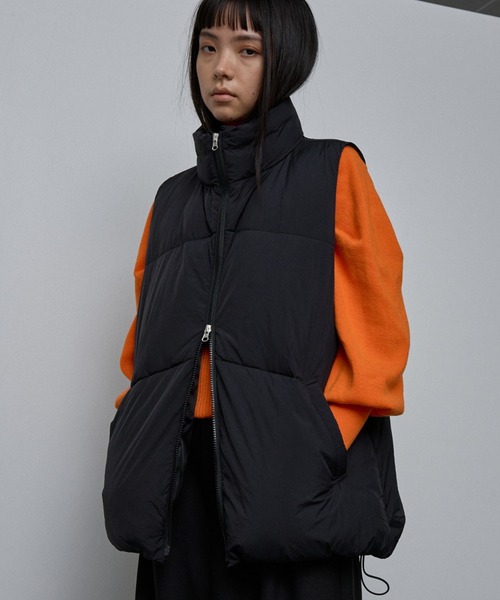 NOMINE（ノミネ）の「ボリューム パファーダウンベスト（ダウンベスト・レディース・ブラック/ダークグリーン/ブラウン・フリー）」の16枚目の写真