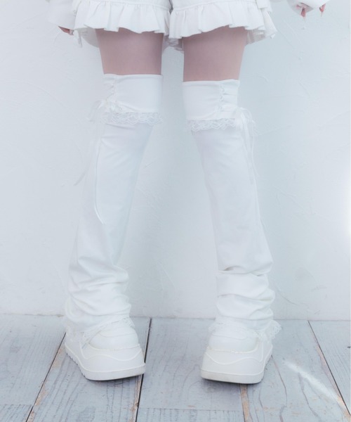 Whinny（ホワイニー）の「Whinny/お姫様のヒザカクシ（レッグウォーマー・レディース・ホワイト/ブラック・FREE）」の2枚目の写真