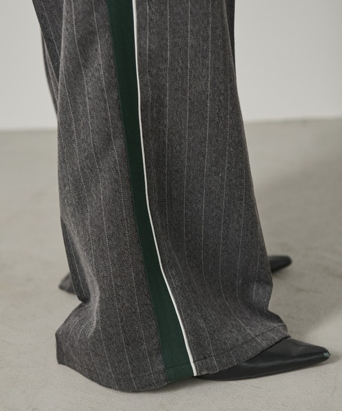 カラーラインヘリンボーンストライプスラックス（スラックス