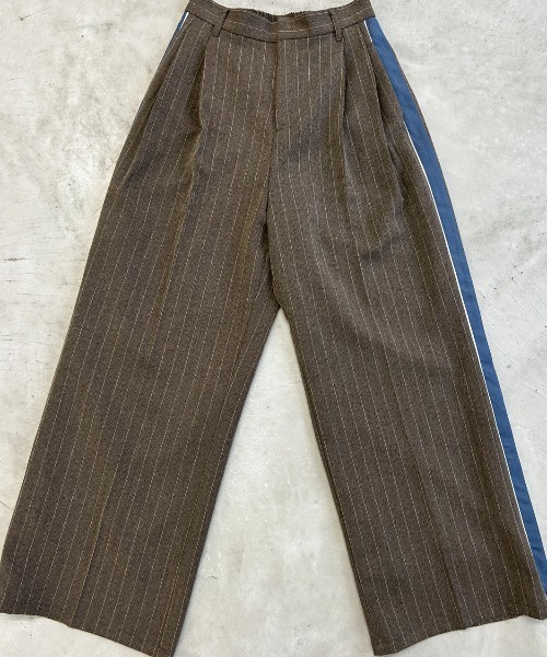 カラーラインヘリンボーンストライプスラックス（スラックス）｜AIC