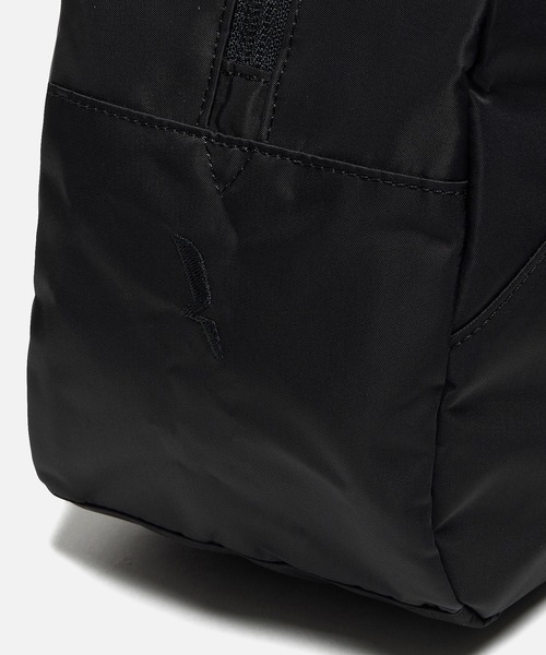 AIGLE(エーグル)の「アーバン ショルダーバッグ 10L(ショルダーバッグ・レディース・ピンク/ブラック/グレー・FREE)」の8枚目の写真