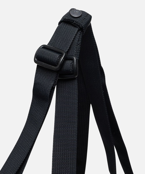 AIGLE(エーグル)の「アーバン ショルダーバッグ 10L(ショルダーバッグ・レディース・ピンク/ブラック/グレー・FREE)」の12枚目の写真