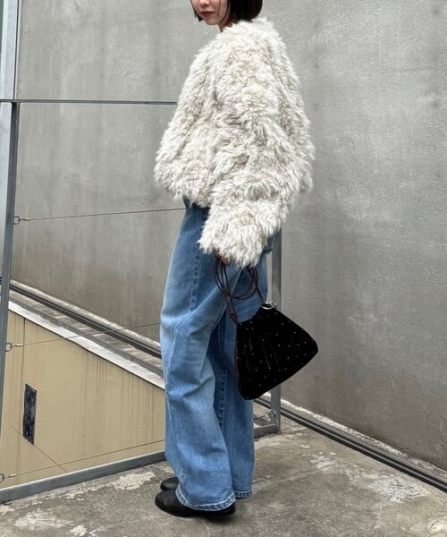 WILLOW（ウィロー）の「【willow】クリンクルミックスファーアウター（ブルゾン・レディース・ライトグレー/キャメル・ONE SIZE）」の3枚目の写真