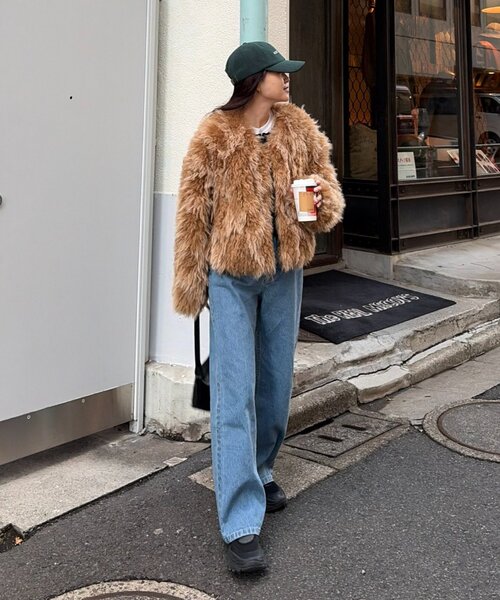 WILLOW（ウィロー）の「【willow】クリンクルミックスファーアウター（ブルゾン・レディース・ライトグレー/キャメル・ONE SIZE）」の5枚目の写真