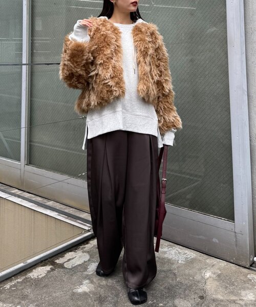 WILLOW（ウィロー）の「【willow】クリンクルミックスファーアウター（ブルゾン・レディース・ライトグレー/キャメル・ONE SIZE）」の10枚目の写真