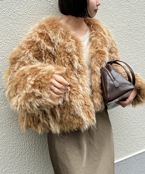WILLOW（ウィロー）の「【willow】クリンクルミックスファーアウター（ブルゾン・レディース・ライトグレー/キャメル・ONE SIZE）」の14枚目の写真