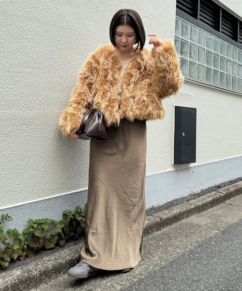 WILLOW（ウィロー）の「【willow】クリンクルミックスファーアウター（ブルゾン・レディース・ライトグレー/キャメル・ONE SIZE）」の16枚目の写真