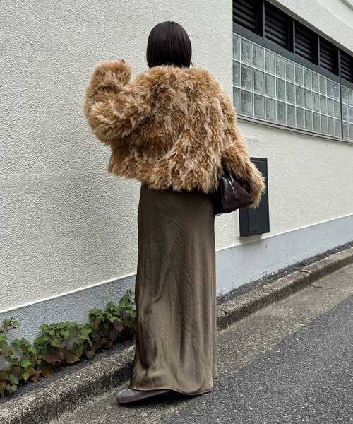 WILLOW（ウィロー）の「【willow】クリンクルミックスファーアウター（ブルゾン・レディース・ライトグレー/キャメル・ONE SIZE）」の18枚目の写真