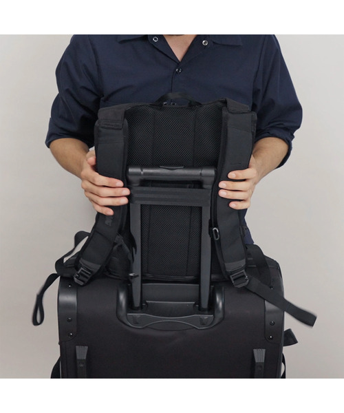 CHROME（クローム）の「［ CHROME / クローム ］AXCEL DAYPACK SLIM BK_BLACK / アクセル デイパック スリム ブラック 耐水 12L バックパック ビジネスバッグ 完全防水ポケット 15インチPC収納（バックパック/リュック・メンズ・ブラック・FREE）」の11枚目の写真
