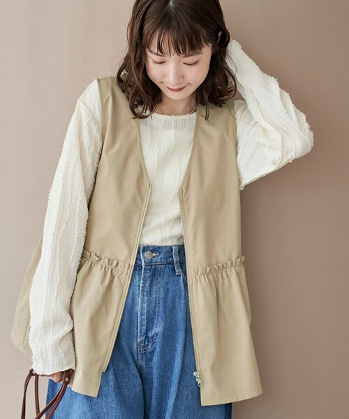 coen(コーエン)の「ペプラムジップベスト(ベスト・レディース・ベージュ/ブラック/オリーブ・FREE)」の11枚目の写真