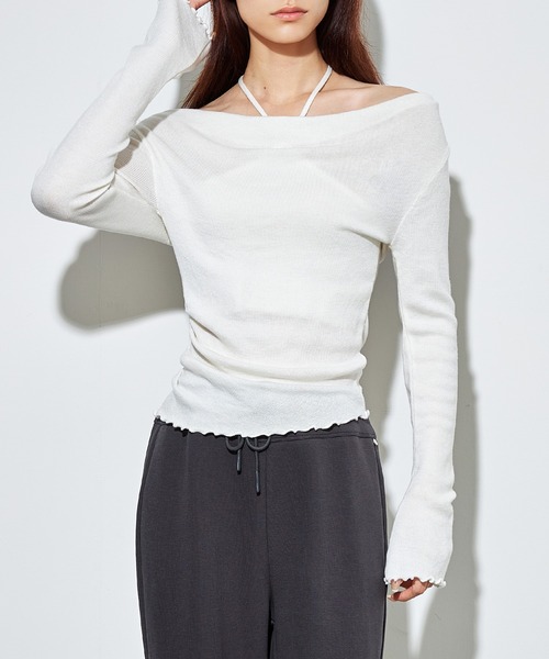SUWDEE(スーディー)の「off shoulder strap cut tops(Tシャツ/カットソー・レディース・ホワイト/グレー・FREE)」の5枚目の写真