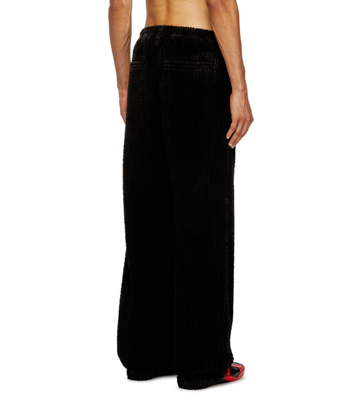 DIESEL（ディーゼル）の「メンズ コーデュロイパンツ P-MARTIAL（その他パンツ・メンズ・ダークブラウン・XX-LARGE/X-LARGE/SMALL/MEDIUM/LARGE）」の5枚目の写真