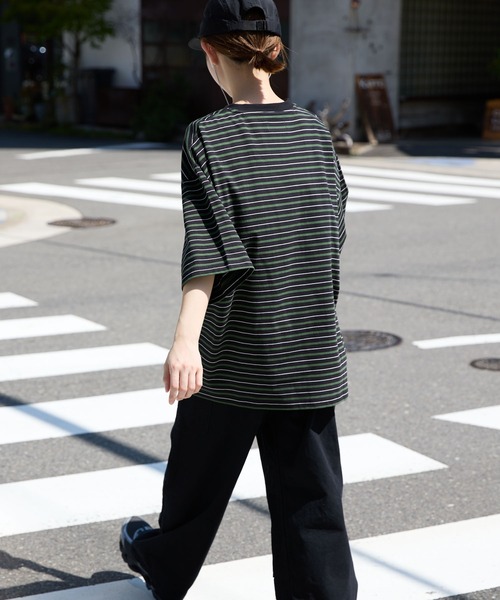 meltum(メルタム)の「MULTI BORDER S/S TEE(Tシャツ/カットソー・メンズ・ネイビー/グリーン・MEDIUM/LARGE/X-LARGE)」の6枚目の写真