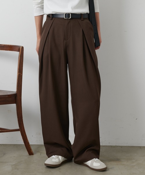 COLONY 2139(コロニートゥーワンスリーナイン)の「TR BOXタックパンツ(その他パンツ・レディース・ブラウン/ブラック/グレー・SMALL/MEDIUM)」の3枚目の写真