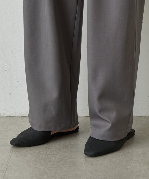 COLONY 2139(コロニートゥーワンスリーナイン)の「TR BOXタックパンツ(その他パンツ・レディース・ブラウン/ブラック/グレー・SMALL/MEDIUM)」の22枚目の写真