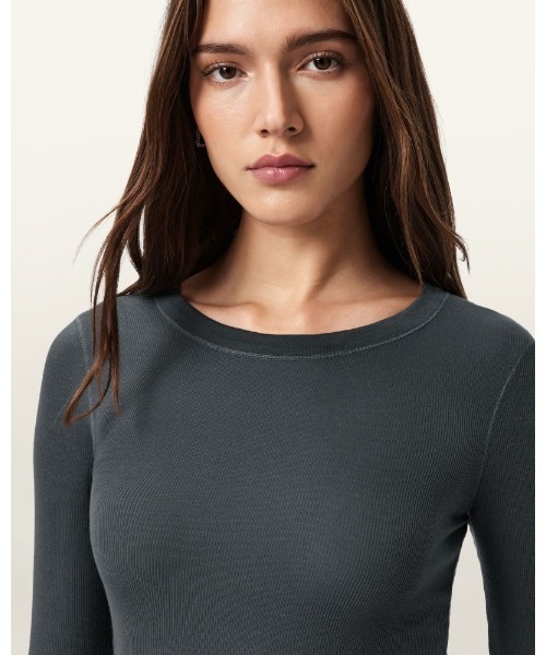 ALLSAINTS(オールセインツ)の「RINA LONG SLEEVE CREW NECK T-SHIRT | RINA 長袖 クルー ネック Tシャツ(Tシャツ/カットソー・レディース・グレー系その他・XS/S/M)」の3枚目の写真