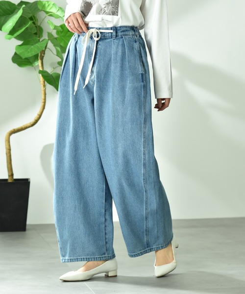 INTERPLANET（インタープラネット）の「【CLOCHE】カーブルーズデニム（デニムパンツ・レディース・ベージュ/サックスブルー・FREE）」の2枚目の写真